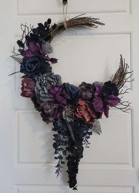 Gothic Floral Centerpiece, Gothic Wreaths For Front Door, Goth Wreaths For Front Door, Goth Christmas Wreath Diy, Boho Goth Curtains, Gothic Fairy Home Decor, Gothic Front Door Decor, Halloween Moon Wreath Diy, Crescent Moon Christmas Wreath