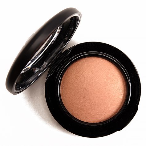 MAC Warm Soul Mineralize Blush (for summer shimmer) Mac Warm Soul, Eyeshadow Pallettes, Spirit Makeup, Mac Makeup Foundation, Eyeshadow Art, Mac Makeup Eyeshadow, Tan Makeup, Mac Makeup Looks, Best Mac Makeup