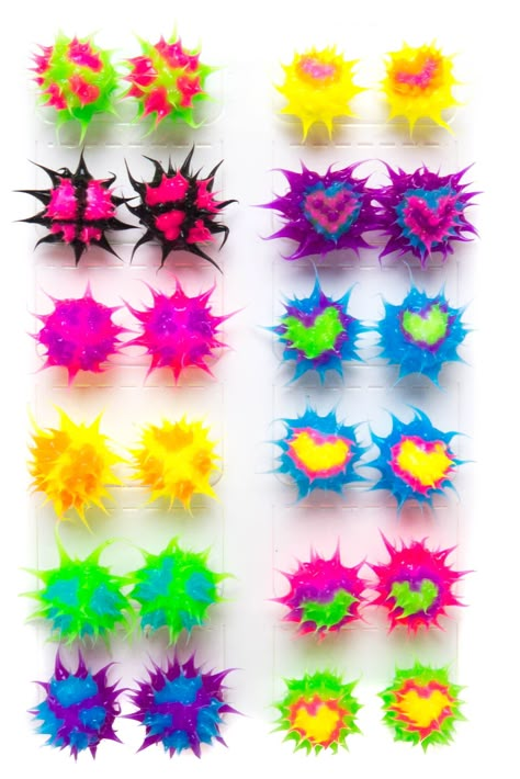 Spiky Hair Drawing, Early 2000s Jewelry, 2000s Earrings, 2000s Jewelry, Images Kawaii, Spiky Hair, Hair Drawing, Scene Kids, Spike Earrings