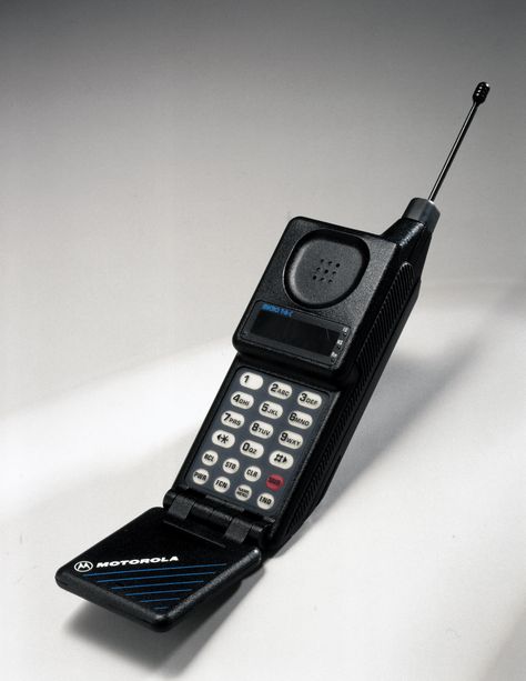 Old Cell Phones, Old Phones, Old Tech, Old Technology, Retro Tech, Phone Skins, Telephones, Computer Bags, Technology News