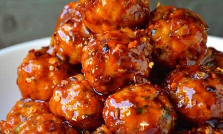 Recipes Using Ground Chicken, Orange Chicken Meatballs, Chinese Pork Belly, Baked Orange Chicken, Healthy Orange Chicken, Meatball Appetizer Recipe, Vinegar Chicken, Meatloaf Meatballs, Cocktail Meatballs