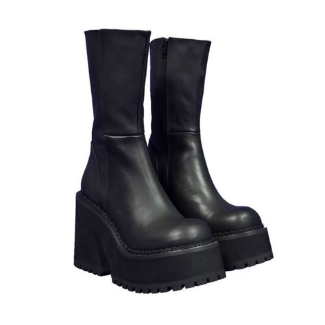 botas negras, con plataforma Png Clothes, Fotografi Digital, Dr Shoes, Aesthetic Shoes, Dr Closet, Shoe Inspo, Swag Shoes, Pretty Shoes, Dream Shoes