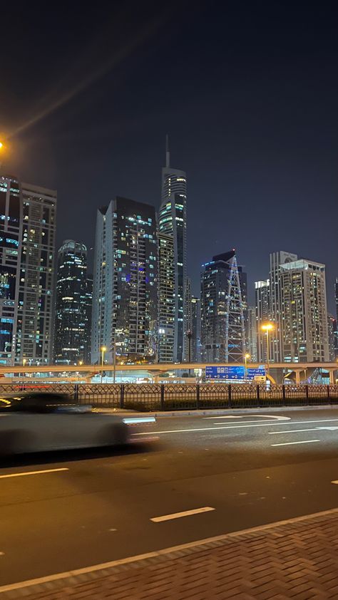 Dubai Streets At Night, Abu Dhabi Aesthetic Night, Abu Dhabi Night, Dubai Aesthetic Night, Dubai At Night, Dubai Vibes, Downtown At Night, Dubai Night, Dubai Photography