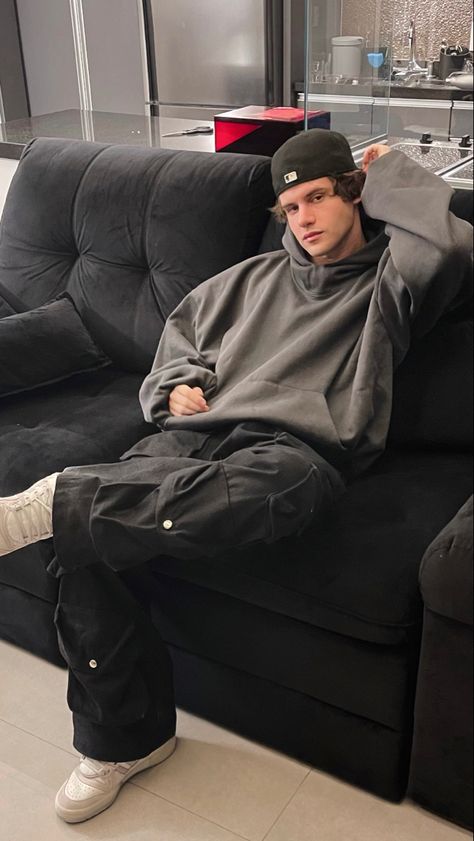 Yeezy Gap Balenciaga Hoodie Outfit, Yeezy Gap Hoodie Outfit Men, New Era Fitted Cap Outfit, Yeezy Gap Balenciaga Hoodie, Black Cap Outfit Men, Yeezy Gap Hoodie Outfit, Fitted Caps Men Outfit, Streetwear Hoodie Outfit, New Era Cap Outfit