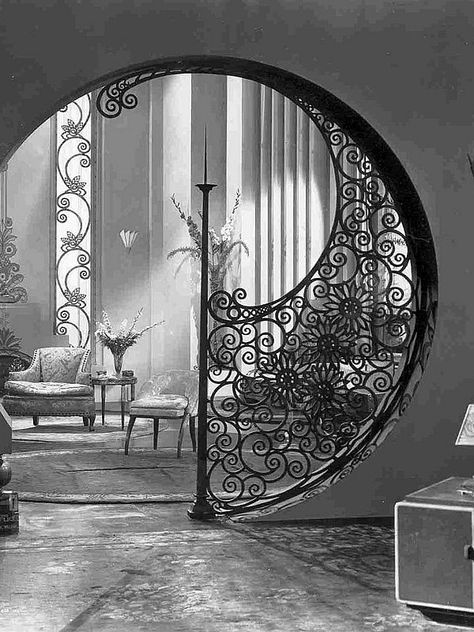 Hollywood Art Deco Style | Film Set Design in the 1920s and 1930s. | 20th Century Decorative Arts Art Deco Interior 1920s, Film Set Design, 1920s Architecture, Hollywood Art Deco, 1920s Interior, 1920s Decor, Art Deco Garden, 1920s Design, Art Deco Aesthetic