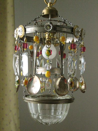 Boho chandelier Art From Recycled Materials, Repurposed Art, Diy Lampe, Bohemian Kitchen, Kitchen Chandelier, Deco Originale, Decoration Originale, Style Deco, Handmade Kitchens