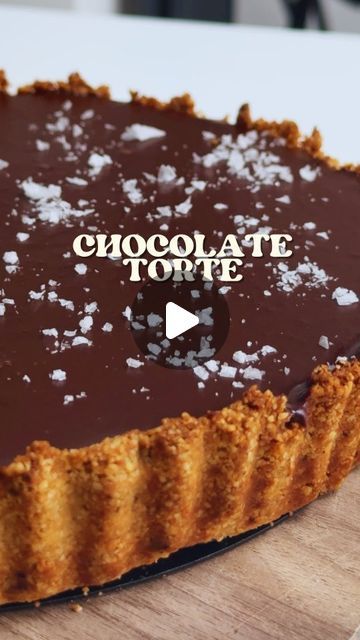 Almond Milk Desserts, Chocolate Torte, Chocolate Pie Recipes, Vegan Pie, Cooking Chocolate, Passover Recipes, Healthy Cake, Delicious Pies, Vegan Cooking