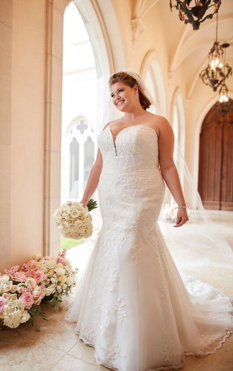 6716+ Formal Lace Plus-Size Wedding Dress by Stella York. Find this dress and more at Janene's Bridal Boutique located in Alameda, Ca. Contact us at (510)217-8076 or email us info@janenesbridal.com for more information. Fitting Wedding Dress, Plus Size Bridal Gowns, Wedding Dresses Classy, Stella York Wedding Dress, Wedding Dresses Plus, Plus Size Wedding Gowns, Plus Size Bridal, Plus Size Wedding Dress, Plus Size Bride