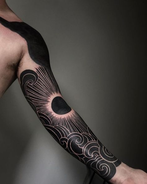 Forearm Cover Up Tattoos, Black Sleeve Tattoo, Geometric Tattoo Sleeve Designs, Warrior Tattoo Sleeve, Maching Tattoos, Tatuagem Masculina Pequena, All Black Tattoos, Black Tattoo Cover Up, Torso Tattoos