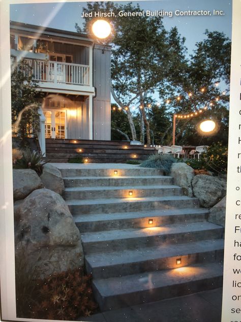 Outdoor Step Lights, External Stairs, Steps Outdoor, Simple Garden Designs, Outside Stairs, Landscape Stairs, Lighting Farmhouse, Covered Patio Design, Outdoor Lighting Design