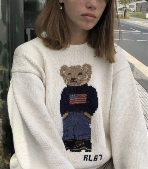 Polo Bear Ralph Lauren, Her Drawing, School Homework, Bear Sweater, Polo Bear, Stockholm Fashion, Ralph Lauren Outfits, Mode Inspo, Ralph Lauren Sweater