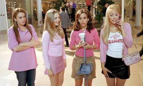 Group Of 4 Costumes, Mean Girls Halloween Costumes, Mean Girls Costume, Mean Girls Halloween, Gretchen Weiners, Mean Girls Movie, Group Of 4, Movie Halloween Costumes, Cute Group Halloween Costumes