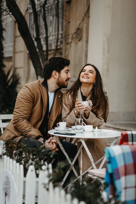 Cafe Couple, Micro Cheating, Coffee Engagement Photos, Cafe Poses, Cafe Shoot, Psychology Love, Pre Wedding Photoshoot Props, Prenup Ideas, Wedding Photoshoot Props