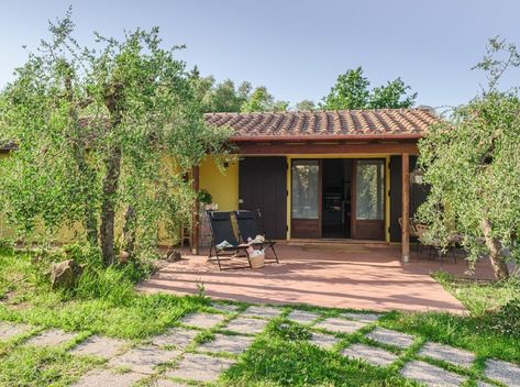 Small Italian House, Homes In Italy, Val D Orcia, Italian House, Independent House, Olive Grove, Italian Home, Montepulciano, South Tyrol