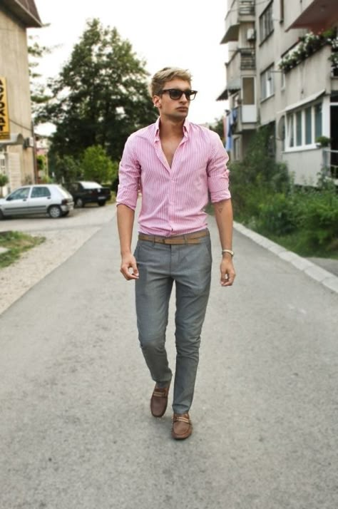 Pink shirts, gray pants, and brown accessories make for a good, bolder____ Pink Shirt Outfit, Pink Shirt Men, Grey Pants Outfit, Grey Pants Men, Shirt Outfit Men, Grey Slacks, Jeans Outfit Ideas, Color Shoes, Mens Fashion Blog