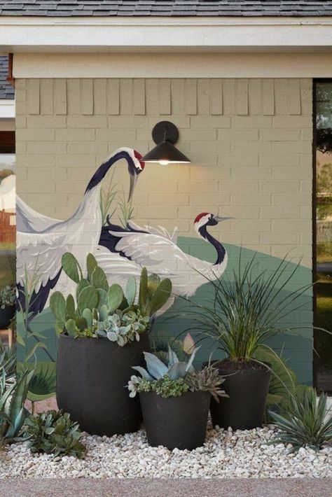 Outdoor Garden Wall Painting Ideas, Outdoor Wall Murals Backyards, Outdoor Wall Art Diy, Garden Wall Art Outdoor, Art Deco Outdoor, Exterior Murals, Home Ideas Kitchen, Home Drawing, Garden Mural