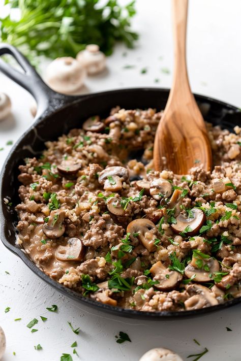 Easy Keto Ground Beef Stroganoff with Mushroom Recipe for a Healthy Dinner #ketodiet #ketorecipes #lowcarb Ground Beef Mushroom Stroganoff, Keto Beef Stroganoff Ground Beef, Ground Beef And Mushroom Recipes Healthy, Keto Minced Beef Recipes, Ground Beef And Mushroom Recipes, Ground Beef Low Carb Recipes, Keto Ground Beef Stroganoff, Mushroom Ground Beef, Ground Beef Mushroom Recipe