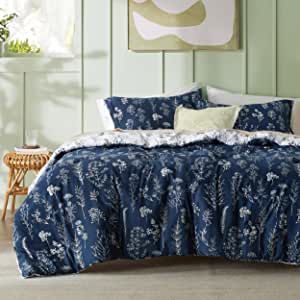 Amazon.com: Bedsure Queen Comforter Set - Navy Comforter, Cute Floral Bedding Comforter Sets for Women, 3 Pieces, 1 Soft Reversible Botanical Flowers Spring Comforter and 2 Pillow Shams : Home & Kitchen Uv Bedroom, Navy Blue Bedding Sets, Navy Comforter, Bedding Comforter Sets, Green Bedding Set, Cute Vibe, Flower Comforter, Green Comforter, Floral Comforter Sets