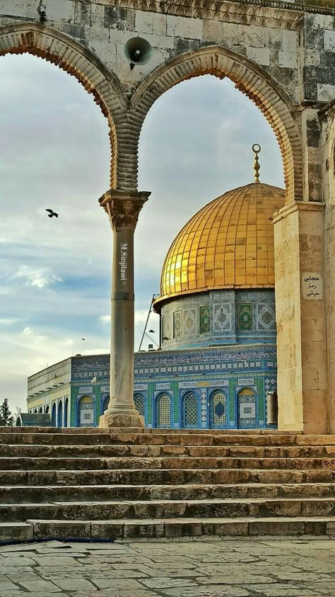 Mecca Kaaba, Al Quds, Mosque Art, Sheikh Zayed Grand Mosque, Islamic Art Canvas, Door Design Images, Dome Of The Rock, Mosque Architecture, Beautiful Mosques