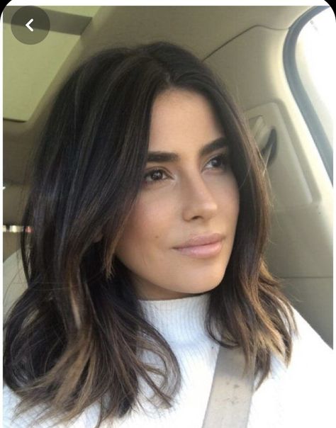 Haircut Till Shoulder, Brown Hair Long Bob, Style A Lob, Night Out Hairstyles, Middle Eastern Women, Brown Hair Long, The Lob, Lob Styling, Cooler Style