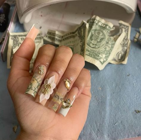 Nails Money, Butterfly Tattoos Images, Fye Nails, Money Nails, Black Ponytail, Black Ponytail Hairstyles, Hairstyles For Layered Hair, Basic Nails, Baddie Nails