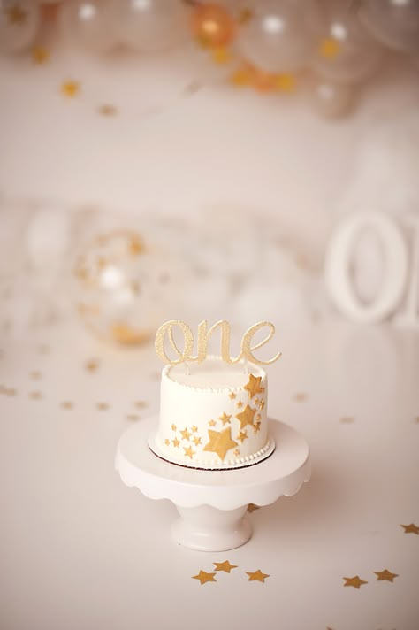 Cake Smash Portfolio | Kristen Noelle Photography | Sandy, UT Moon Smash Cake First Birthdays, Golden Smash Cake, Gold 1st Birthday Cake, New Years Smash Cake, Star Cake Birthday, Star Smash Cake, Smash Cake Theme, Star Theme Cake, Gold First Birthday Cake