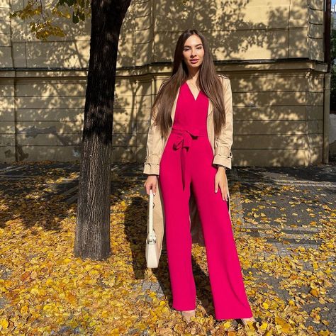 20 Best Pink Jumpsuit Outfit Ideas And Tips On How To Style Them Pink Jumpsuit Outfit Casual, Sweater Over Jumpsuit Outfit, Pink Jumpsuit Outfit Classy, Hot Pink Jumpsuit Outfit, Sweater Over Jumpsuit, Jumpsuit Outfit With Jacket, Pink Pants Outfit Work, Pink Jumpsuit Outfit, Long Romper Outfit