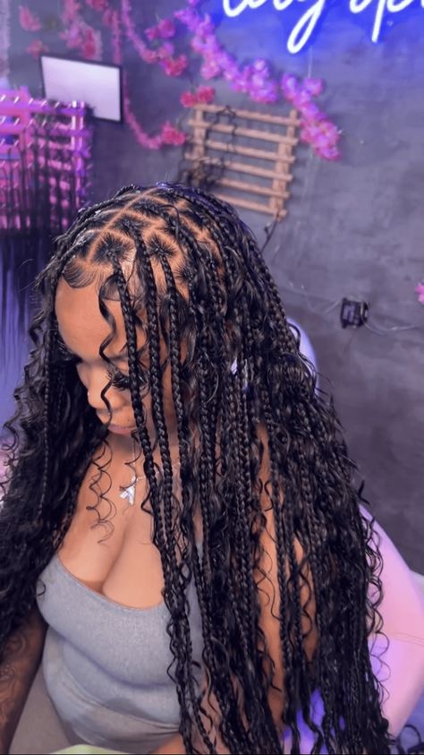 80 Trendy Boho Knotless Braids Hairstyles & How To Style Ideas - Black Beauty Bombshells Boho Braided Hairstyles, Long Braided Hairstyles, Women Cornrows, Braided Hairstyles For Black Women Cornrows, Big Box Braids, Big Box Braids Hairstyles, Cute Braids, Braids Hairstyles For Black Women, Cute Box Braids