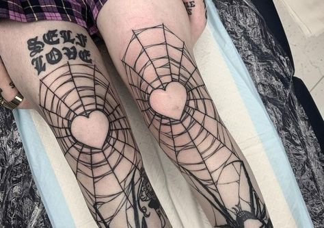 Emo Tattoos, Grunge Tattoo, Web Tattoo, Goth Tattoo, Theme Tattoo, Kawaii Tattoo, Tattoos Geometric, Creepy Tattoos, Gothic Tattoo