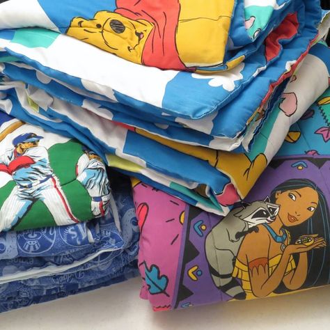 Totally 90's blankets now available on the website. So much vintage Disney love! Winnie the Pooh, Pocahontas, and MLB twin comforters. 90s Bed, Disney Comforter, Thrifting Wishlist, Disney Blanket, Disney 90s, Disney Quilt, Disney Bedding, 90s Tv Shows, Back To The 90s