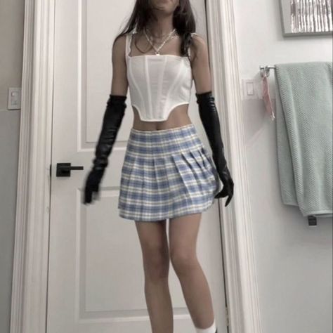 olivia rodrigo core sour good 4 u g4u outfit plaid skirt Guts Outfit, Olivia Rodrigo Outfit, Olivia Rodrigo Concert Outfit, Olivia Concert, Olivia Rodrigo Core, Whisper Background, Concert Fit Ideas, Olivia Rodrigo Concert, Good 4 U