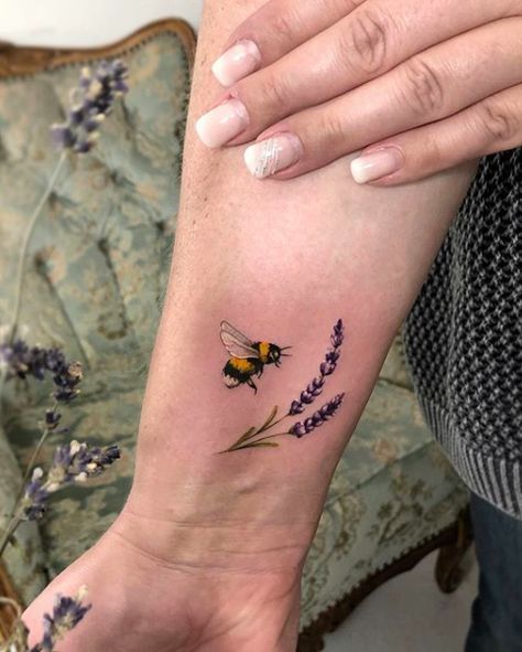 150+ Beautiful Bee Tattoos Designs With Meanings (2023) - TattoosBoyGirl Bee And Flower Tattoo, Small Bee Tattoo, Bee Tattoos, Bumble Bee Tattoo, Lavender Tattoo, Small Flower Tattoos, Bee Tattoo, Tattoo Designs And Meanings, Wolf Tattoos