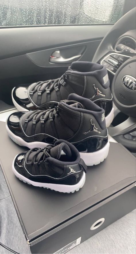 Baby Jordan Shoes Girl, Jordans That Go With Every Outfit, Family Shoes Matching, Matching Family Jordans, Jordans That Match With Everything, Shoe Game Sneakers, Matching Shoes With Baby, Matching Shoes Family, Matching Shoes For Couples Jordans