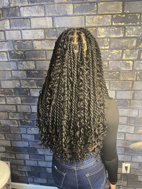 Hairstyles For Boho Twist, Island Twist Mid Back, Passion Twists Hairstyles Medium, Long Boho Twists, Passion Twists Medium Length, Boho Passion Twists With Curls, Passion Twists With Curls, Boho Passion Twists, Black Hair Protective Styles