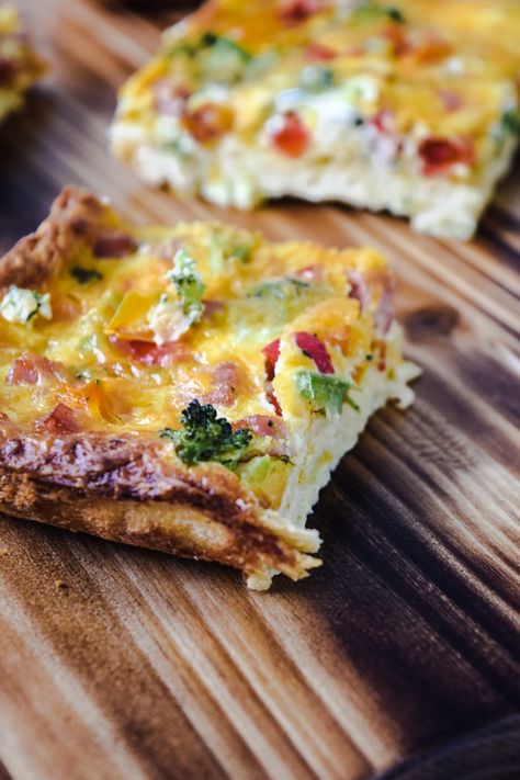 Quiche Recipes Easy Crescent Rolls, Quiche Using Crescent Rolls, Quiche Made With Crescent Rolls, Quiche Recipes Croissant Crust, Croissant Crust Quiche, Recipes With Crossiant Dough, Brunch Crescent Roll Recipes, Crescent Dough Breakfast Recipes, Dough Sheet Breakfast Recipes