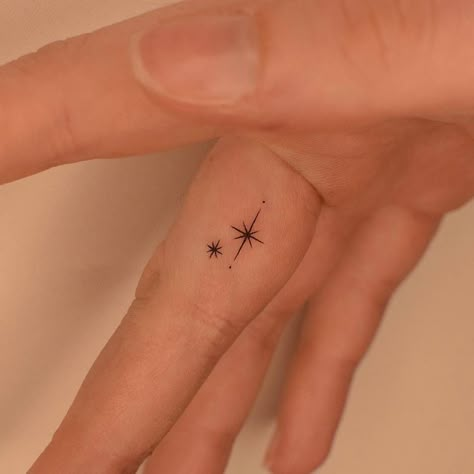 Ster Tattoo, Inside Finger Tattoos, Small Star Tattoos, Tiny Finger Tattoos, Small Finger Tattoos, Finger Tattoo For Women, Finger Tats, Hand And Finger Tattoos, Star Tattoo Designs