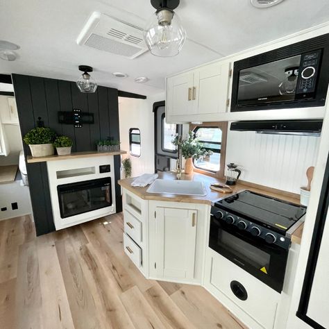 White And Black Rv Interior, Holiday Trailer Renovations, Modern Camper Interior, Modern Rv Interior, Rv Transformation, Renovated Trailer, Small Camper Interior, Rv House, Modern Rv