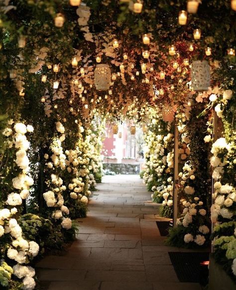 Christian Wedding Reception, Wedding Tunnel, Tropical Reception, Wedding Tunnels, Tunnel Entrance, Modern Mexican Home, Wedding Reception Entrance, Reception Styling, Debut Ideas