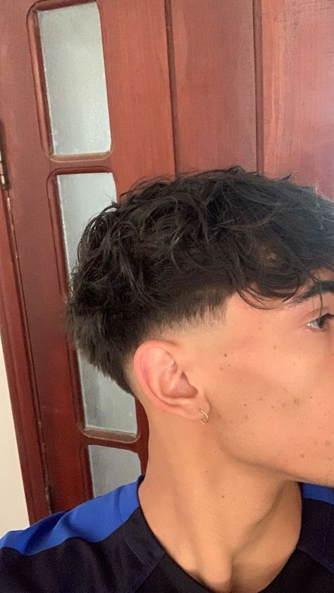 Low Skin Taper Fade, Men’s Low Skin Fade Haircut, Mens Low Taper Haircut, Very Low Fade, Low Taper Mullet, Low Fade Cut, Hair Cut Boy, Low Fade Haircut Mens, Fade Haircut Men's