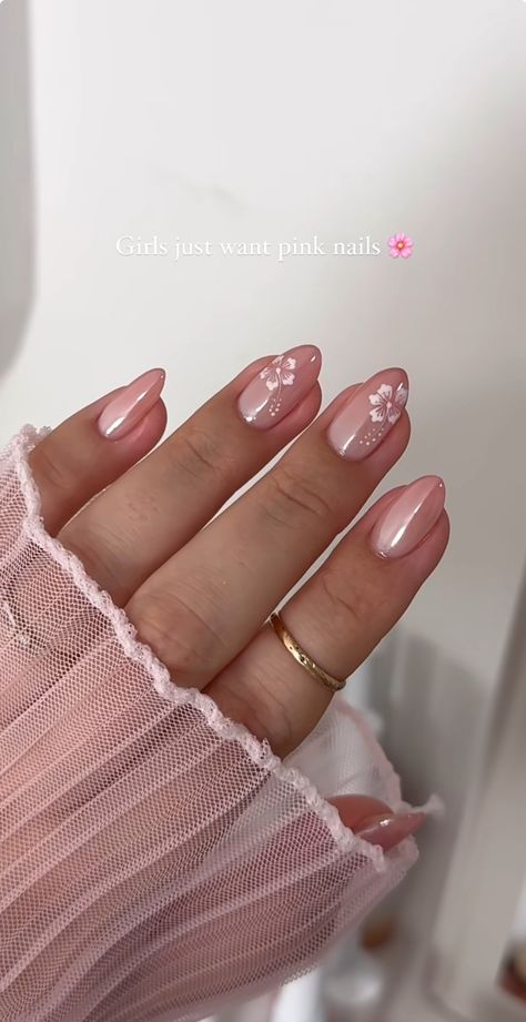 Milky Nails, Simple Gel Nails, Girly Acrylic Nails, Short Acrylic Nails Designs, Dream Nails, Minimalist Nails, Short Acrylic Nails, Flower Nails, Cute Acrylic Nails