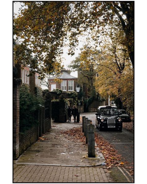 Simon & Jen (@theseptemberchronicles) • Instagram photos and videos Autumn Movie, The Fall Movie, Save File, November 9, Fall Feels, London Street, Autumn Vibes, West London, Fall Wallpaper