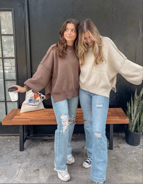 Cute Coffee Date Outfits Fall, Vsco Spring Outfits, Dress Up Fall Outfits, Relaxed College Outfits, Fall Fits Flannel, Christen Clothing, Chilly Farmers Market Outfit, Womens Jean Outfits, Casual Friend Pictures