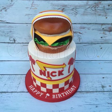 In-N-Out cake In N Out Party, California Burger, Sully Cake, Hamburger Party, Burger Cake, In And Out Burger, Burger Party, 5 Cake, Fig Cake