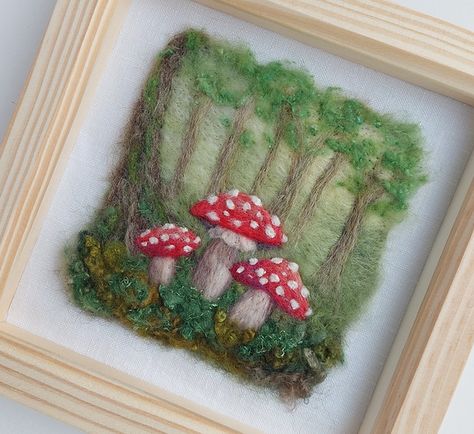 Needle Felted Woodland Scene, Needle Felting Trees, Wet Felt Pictures, Needle Felting Painting Ideas, Dry Felting Pictures, Felted Paintings Ideas, Flat Felting Ideas, Needle Felt Embroidery Hoop, Felting Pictures Ideas