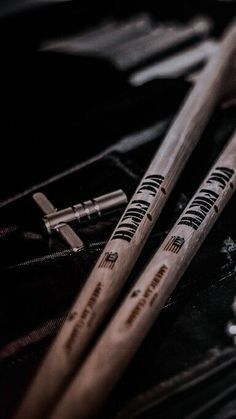 Drum Set Aesthetic Wallpaper, Drums Aesthetic Wallpaper, Drummer Wallpaper, Instrument Wallpaper, Drum Wallpaper, Drummer Aesthetics, Drums Photography, Drums Aesthetic, Drummer Art