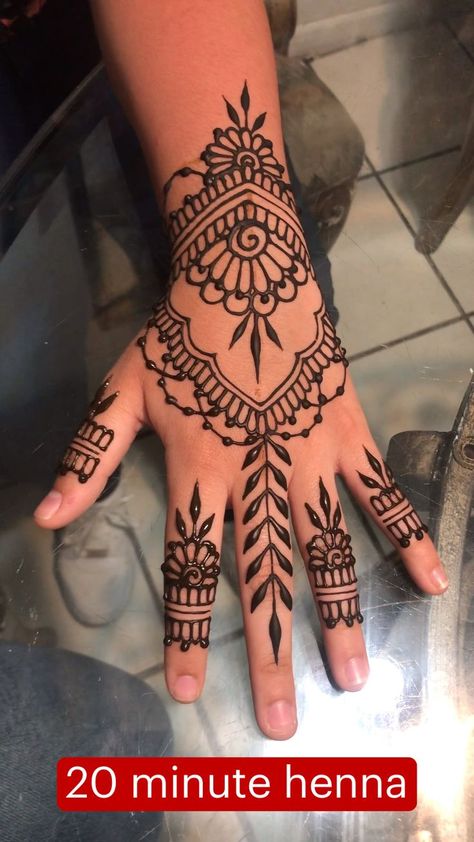 Small Henna Tattoos, Small Henna Designs, Henne Tattoo, Cute Henna Designs, Cute Henna Tattoos, Henna Style Tattoos, Small Henna, Henna Inspired Tattoos, Cute Henna