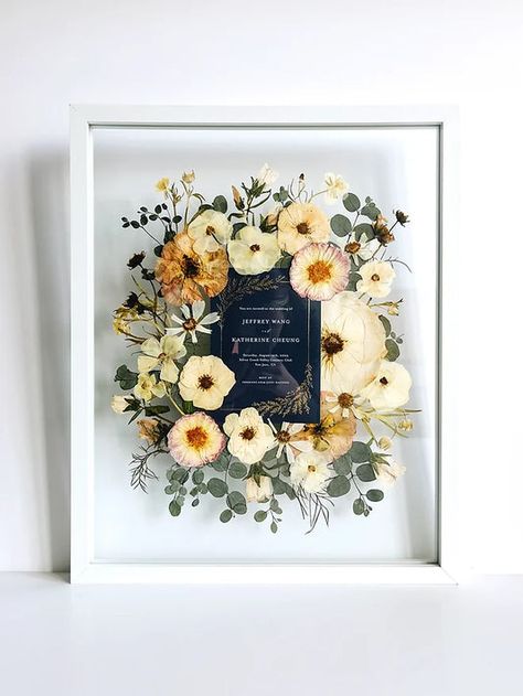 Fresh Flower Preservation Flowers Invitation, Wedding Bouquet Preservation, Bouquet Preservation, Flower Invitation, Pressed Flower Art, Future Wedding Plans, Cute Wedding Ideas, Dried Flower Bouquet, Wedding Keepsakes