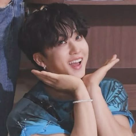 More of changbin 🤭 Changbin Babygirl, Changbin Cute, Changbin Salon, Best Rapper Ever, Changbin Skz, Straykids Changbin, Chang Bin, Die Young, Skz In Cute