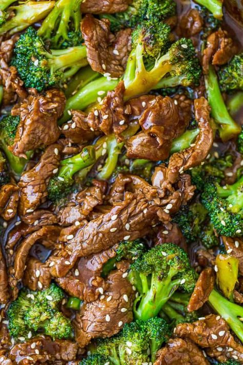 Beef and Broccoli is an easy, 1-pan, 30-minute meal loaded with broccoli, tender beef, and the best stir fry sauce. How to make Broccoli Beef Stir Fry! #beefandbroccoli #broccolibeef #stirfry #beefrecipes #stirfryrecipe #30minutemeal #broccoli #beef #natashaskitchen Brocoli And Beef Stir Fry Easy, Beef Nd Brocoli, Beer And Broccoli, Beef Broccoli Mushroom Stir Fry, Pf Chang Beef And Broccoli, Chinese Broccoli Stir Fry, Broccoli Beef Stir Fry Easy, Beef And Broccoli Stir Fry Healthy, Meat Vegetable Meals