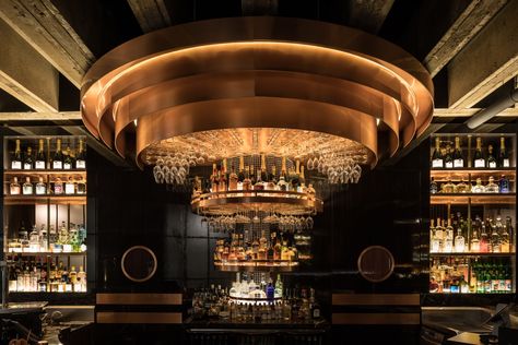 This Sydney hair salon doubles as a chic cocktail bar – Vogue Australia Luxury Bar Design Lounges, Wine Basement, Luxury Bar Design, Modern Bar Design, Napoli Pizza, Grand Plaza, Bar Ceilings, Nightclub Design, Bar Interior Design